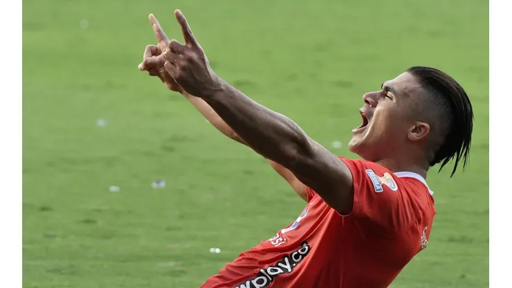Michael Rangel de América de Cali entra a la carpeta de Cruz Azul