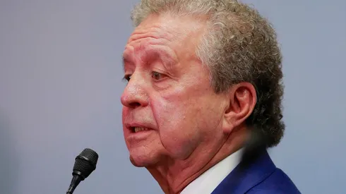 Victor Garcés le respondió a los aficionados cementeros.