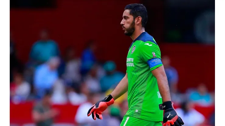 ¿Qué pasa con la renovación de José de Jesús Corona con Cruz Azul?