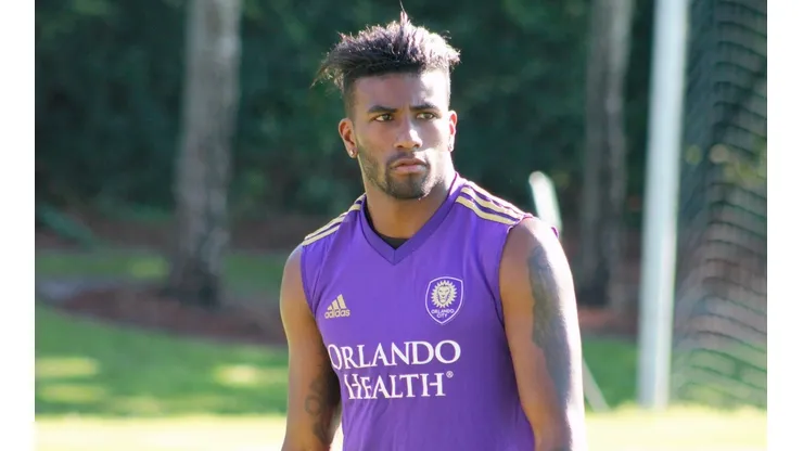 Carlos Ascues en el radar de Cruz Azul