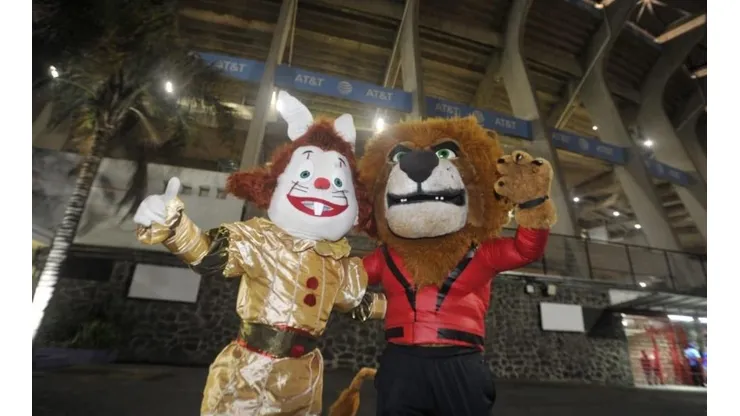 Blu y Garritas se disfrazan para ambientar Halloween en el Azteca
