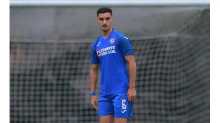 Eustaquio en un juego con la Sub-20