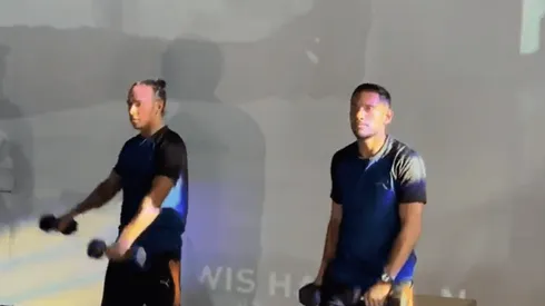 Jugadores de Cruz Azul entrenan con corredor de Fórmula 1.