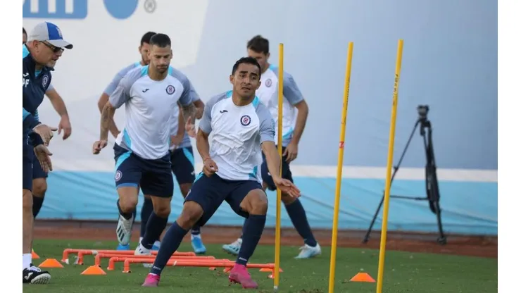 Rafael Baca se lesiona en la práctica y sería baja en Tigres vs Cruz Azul