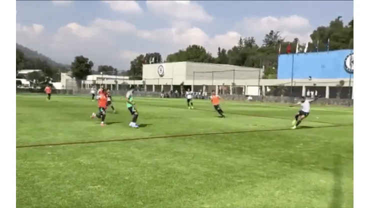 Cruz Azul entrena en La Noria pensando en su próximo partido.