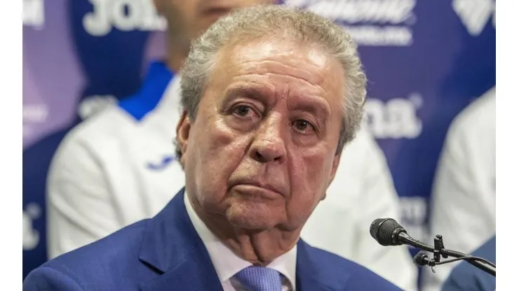 Fuerte división entre plantel y el abogado