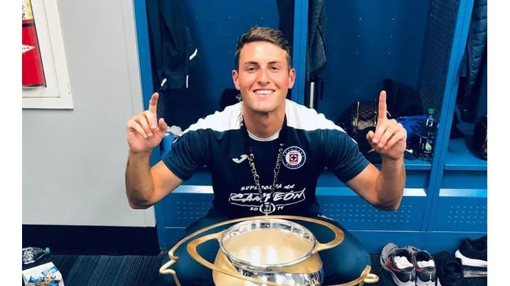 Real Betis sigue interesado en fichar a Santiago Giménez