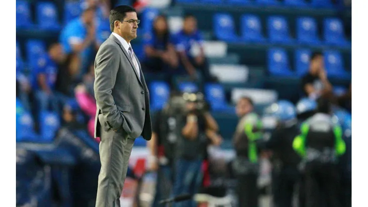 Fuerte: Siboldi marginó a Joaquín Moreno de la banca de Cruz Azul