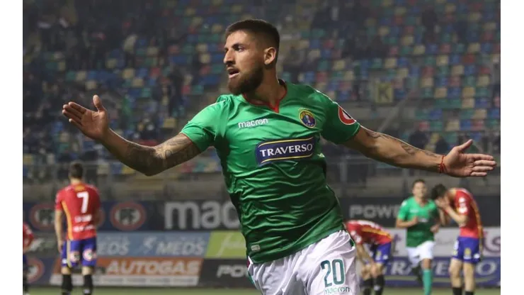 Cruz Azul muestra interés en goleador del futbol chileno.