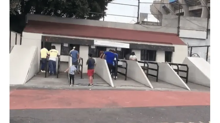 Se esperan pocos aficionados en el estadio Azteca para el Clásico Joven