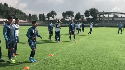Cruz Azul sigue preparando el Clásico Joven y entrena con plantel completo