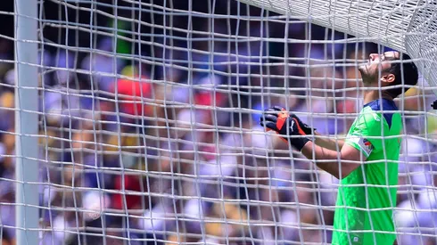 Jesús Corona falta a la práctica con Cruz Azul por segundo día seguido