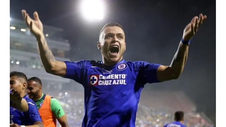 Aficionados eligen el mejor gol de septiembre de Cruz Azul.