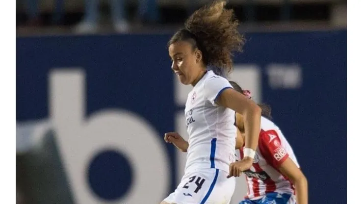 Alejandra Curiel de Cruz Azul Femenil es citada por México Sub 20
