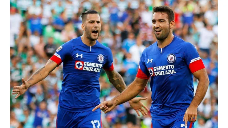 Delatan cuánto pide Cruz Azul por los pases de Méndez y Caute