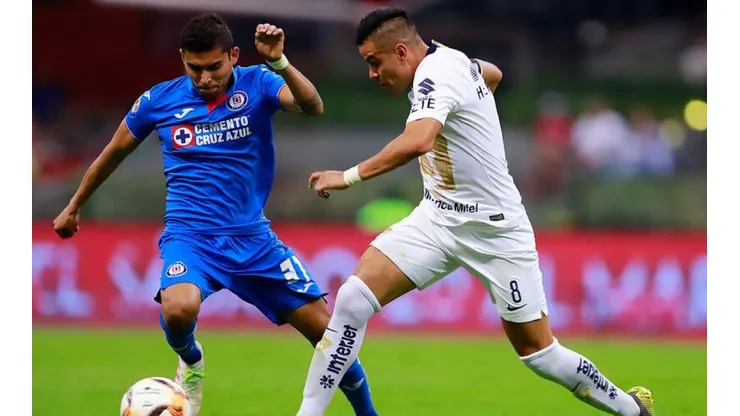 Cruz Azul enfrentando a Pumas en el Clausura 2019.