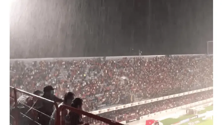 VIDEO: La torrencial lluvia que azota el Veracruz vs Cruz Azul