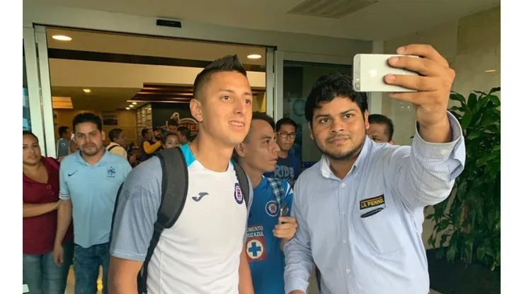 Cruz Azul llega a Veracruz con total apoyo de la afición celeste