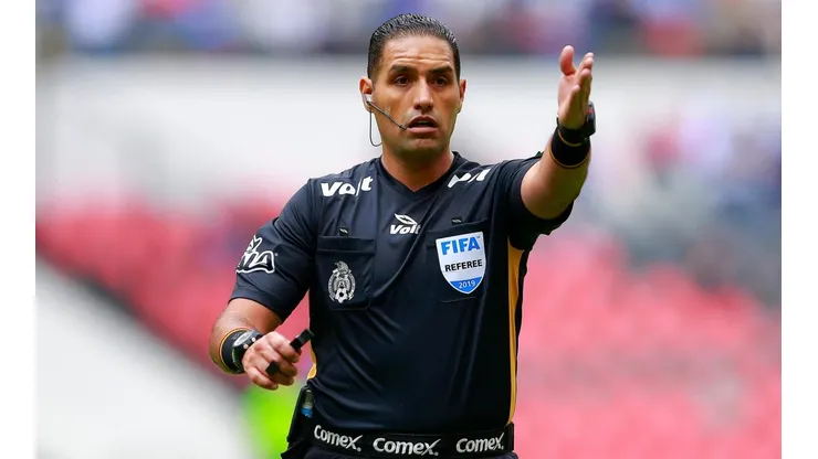 Roberto García Orozco será el silbante de Veracruz vs Cruz Azul