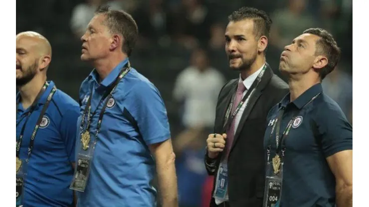 Sorpresivo: Robin Álvarez ahora es parte de la directiva de Cruz Azul