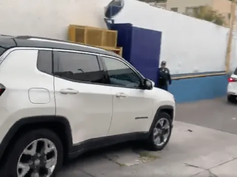 Llega el plantel de Cruz Azul a La Noria para la despedida de Ricardo Peláez