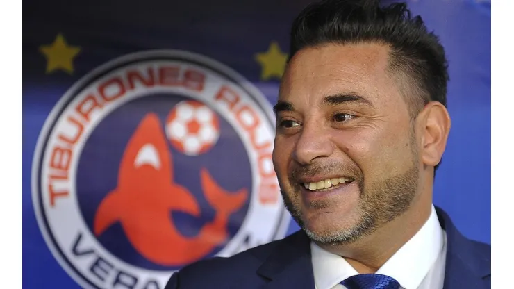 Mohamed viajará el viernes o sábado a México para firmar con Cruz Azul