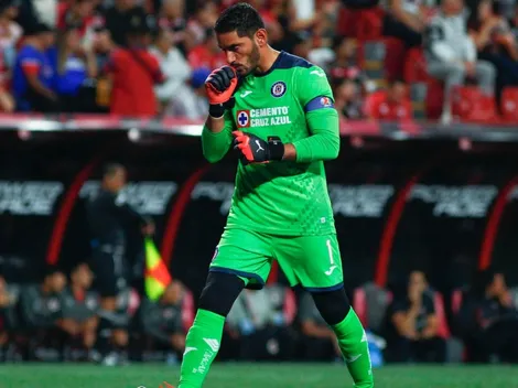 Corona no está lesionado grave y volverá a Cruz Azul en dos semanas