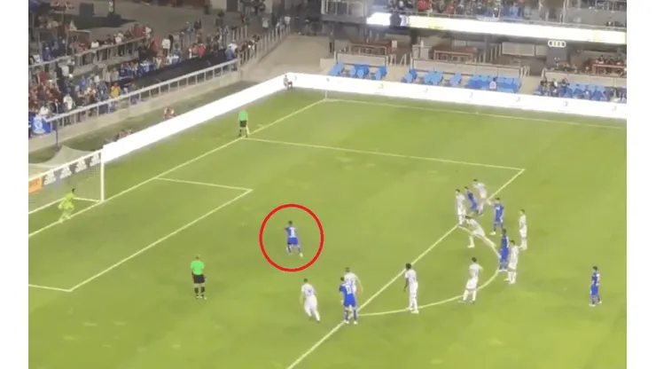 De penal, Elías Hernández abrió el marcador frente al Atlas