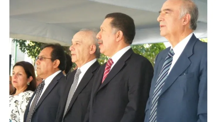 Hermano de Billy Álvarez pide que se analice la continuidad de Peláez