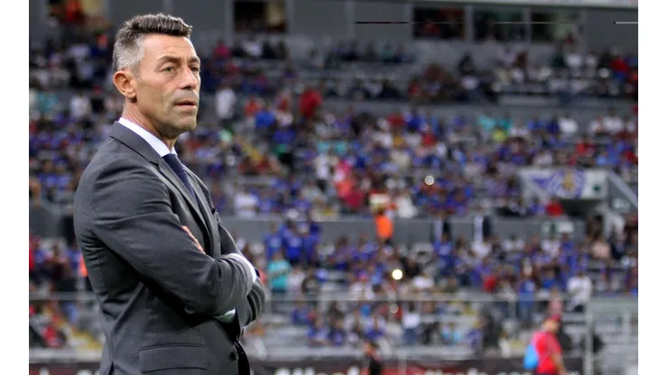Caixinha no cree que Bryan Angulo sea la solución para Cruz Azul