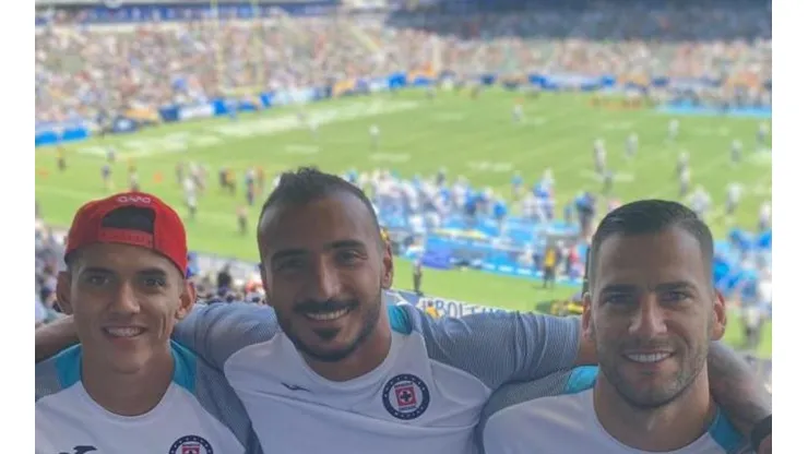 Panorama de lujo: Jugadores de Cruz Azul son invitados al partido de Chargers vs Saints de NFL