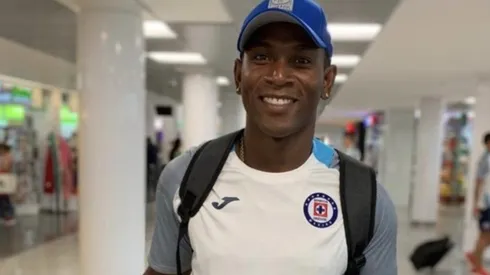 Excelente: Angulo reporta con Cruz Azul en USA y jugará Leagues Cup