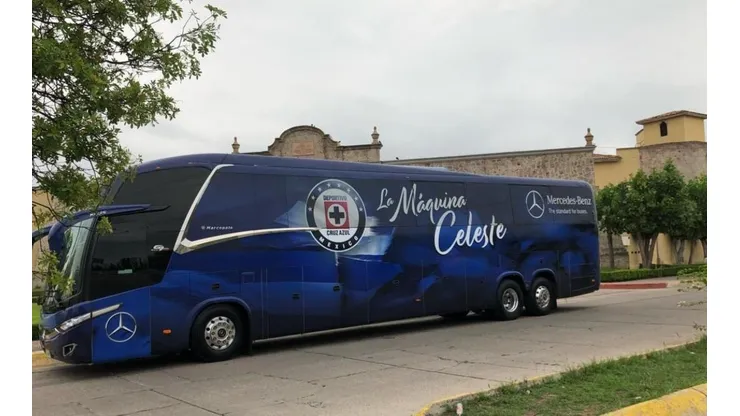 Cruz Azul viajará esta tarde a Guadalajara para enfrentar a Atlas con plantel completo