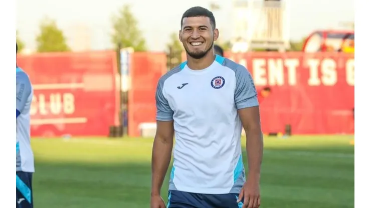 Cruz Azul y Colegiales solucionan la deuda y no demandarán en la FIFA