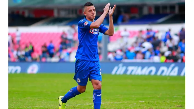 Alvarado abrió la cuenta de Cruz Azul.