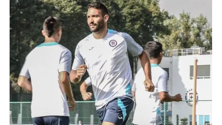 ¿Qué jugadores de Cruz Azul todavía pueden irse del club este semestre?