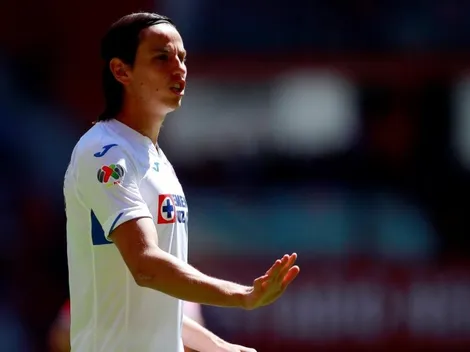 Igor Lichnovsky sale temprano de práctica en Cruz Azul por trámites consulares