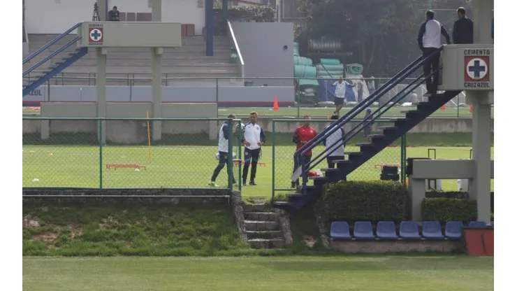 Preocupación en Cruz Azul: Ricardo Peláez vigiló toda la práctica de hoy