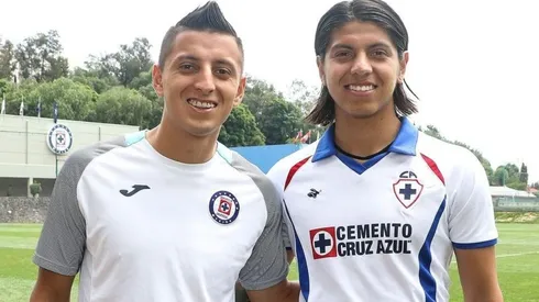Hermanables: Roberto Alvarado y su hermano Iván juegan en Cruz Azul