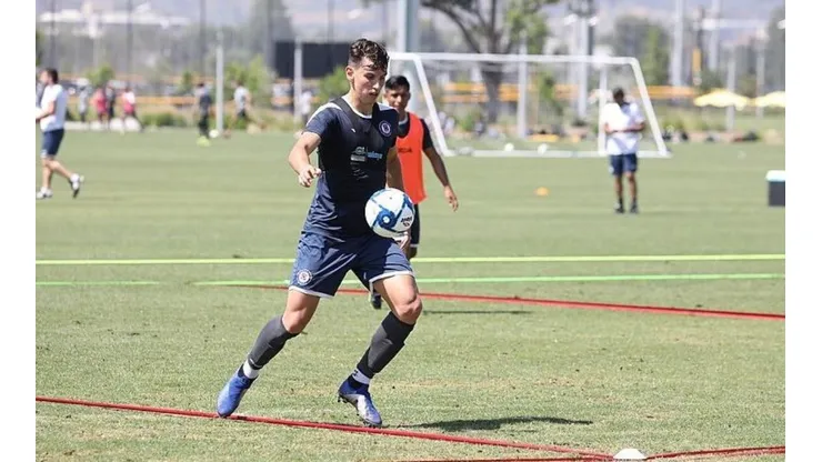 Lichnovsky ya entrena normal luego de su lesión el fin de semana