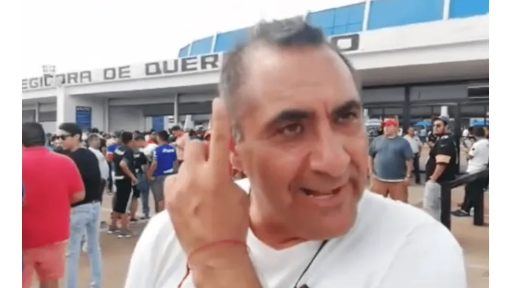 ¡Ídolo! Julio Zamora fue la visita de honor de Querétaro vs Cruz Azul