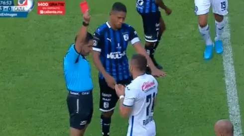 Se vino la noche: Jonathan Rodríguez recibe roja y deja a Cruz Azul con 10