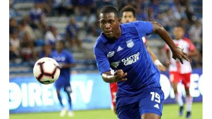 Emelec asegura: "Angulo no ha sido negociado con Cruz Azul"