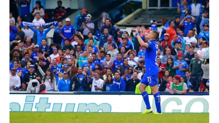 Jonathan Rodríguez en el partido ante Toluca.