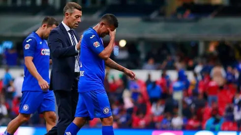 Elías Hernández junto a Pedro Caixinha.