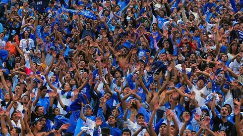 Aficionados de Cruz Azul.