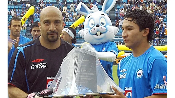 El acto de amor que regresó a Óscar Pérez a Cruz Azul para su retiro