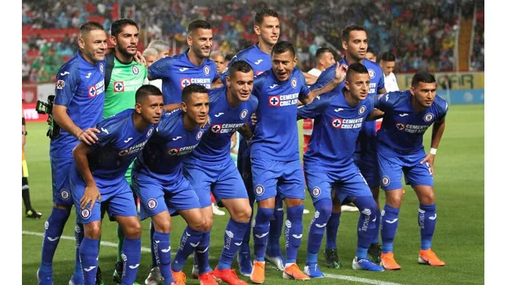 Formación de Cruz Azul ante Necaxa.