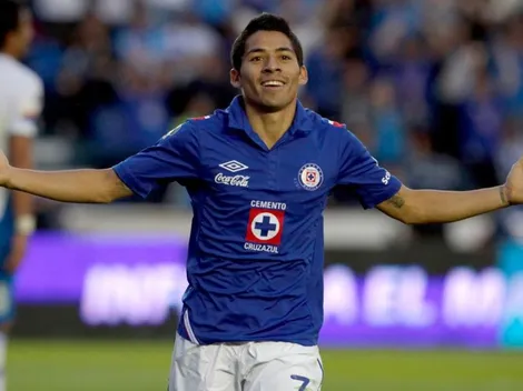 Javier Aquino se lanzó en contra de la directiva de Cruz Azul sobre su regreso