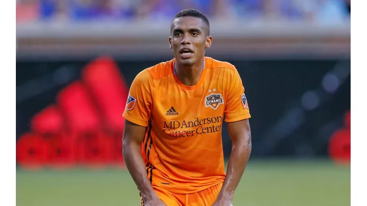 Mal: Manotas se aleja de Cruz Azul y llegaría a Nacional de Uruguay